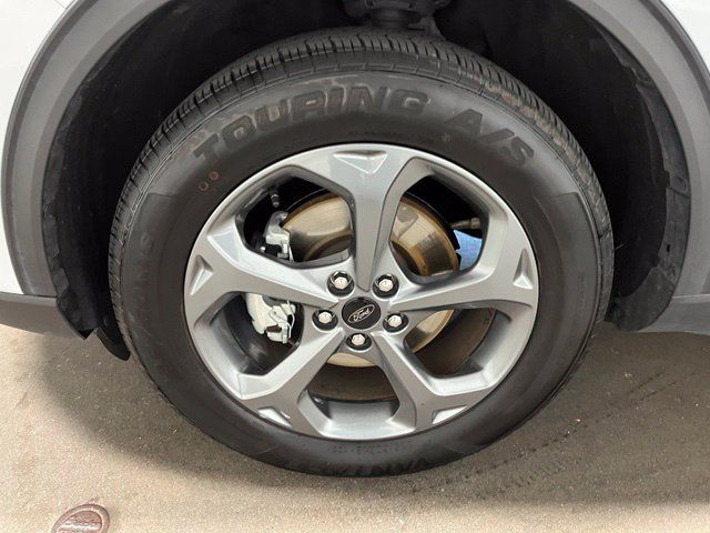 Used 2025 Ford Escape ST-Line Select AWD/4WD image 28