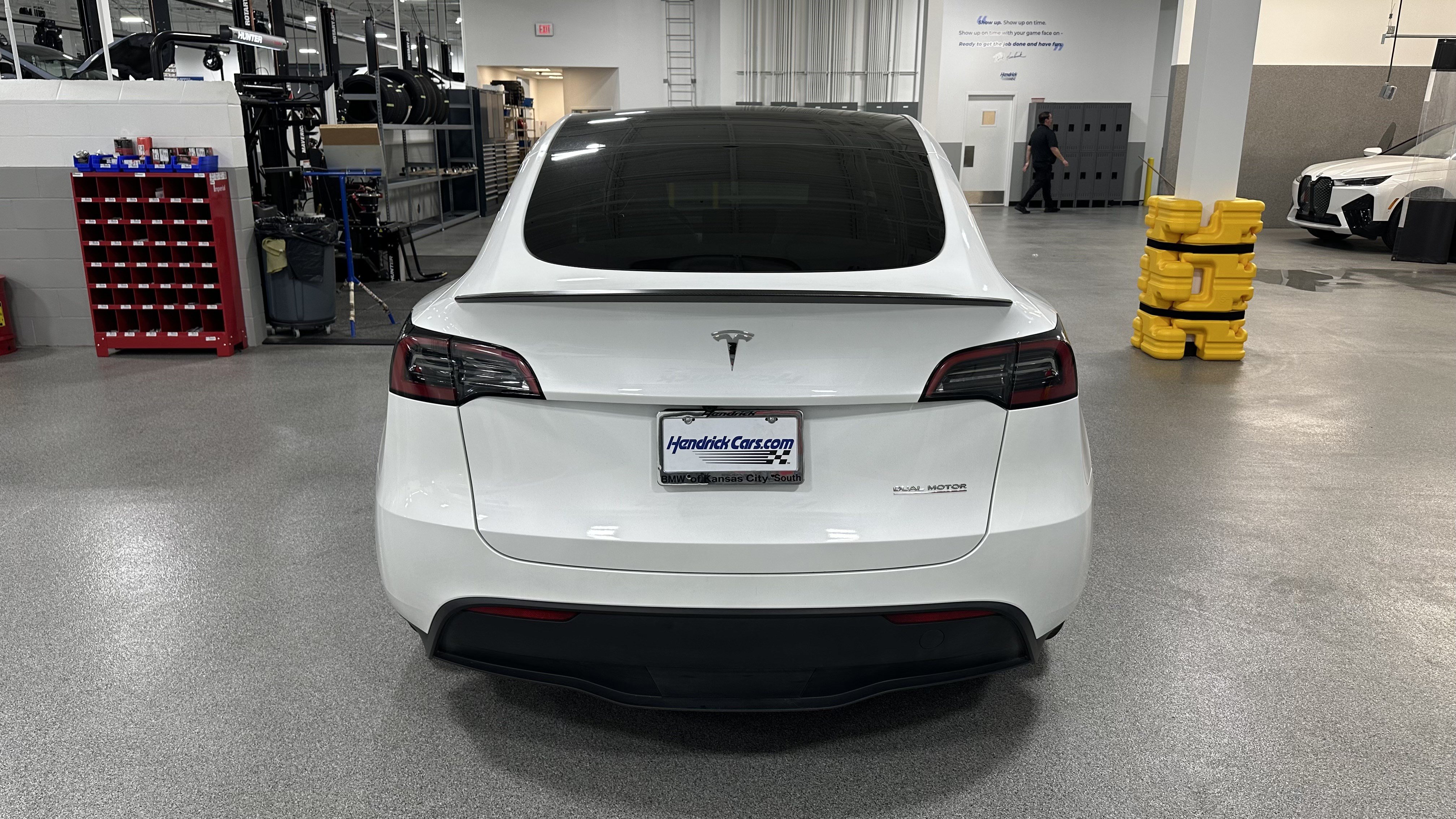 Used 2025 Tesla Model Y Performance AWD/4WD image 9