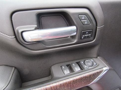 Certified 2020 GMC Sierra 1500 Denali w/ LPO, GMC Protection Package AWD/4WD image 13