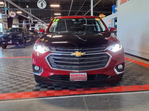 Used 2019 Chevrolet Traverse LT AWD/4WD image 2