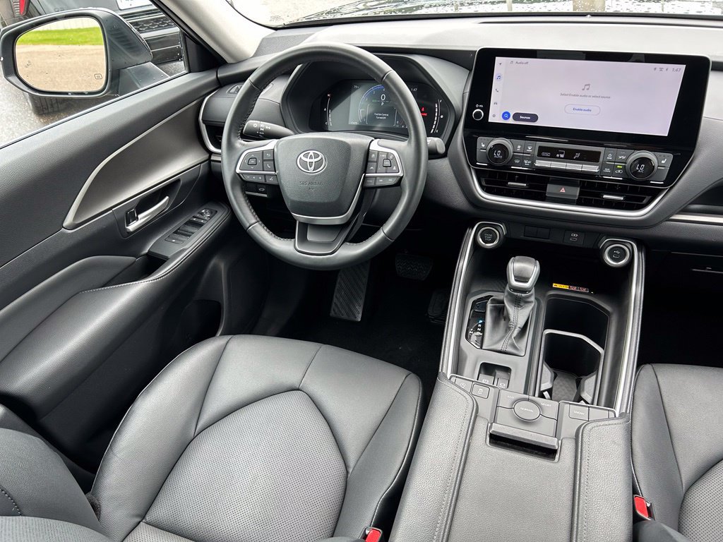Used 2026 Toyota Grand Highlander FWD image 9