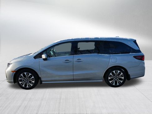 Certified 2026 Honda Odyssey Elite image 4