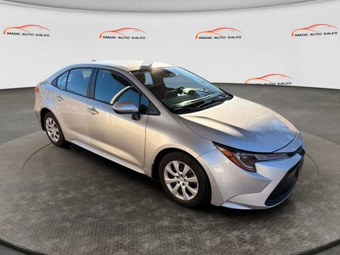 Used 2024 Toyota Corolla LE image 5