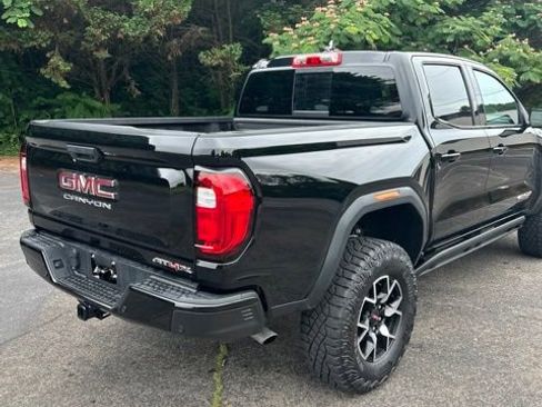Used 2024 GMC Canyon AT4X AWD/4WD image 7