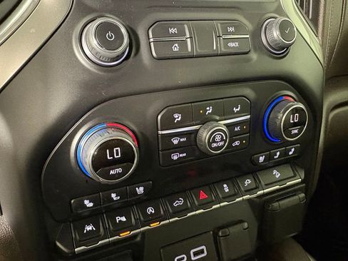 Used 2022 Chevrolet Silverado 1500 LTZ w/ Technology Package AWD/4WD image 36