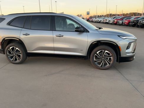 New 2026 Buick Enclave Sport Touring image 2