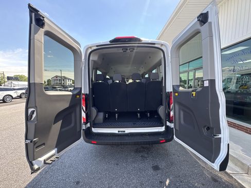Used 2024 Ford Transit 350 XLT RWD image 9