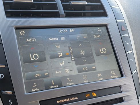 Used 2019 Lincoln MKZ Reserve FWD image 33