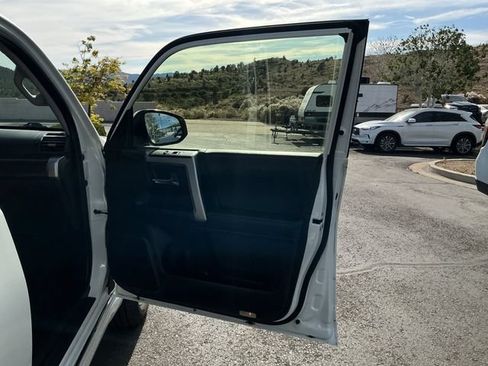 Used 2023 Toyota 4Runner Limited RWD image 15