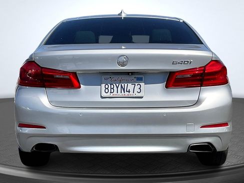 Used 2017 BMW 540i image 4