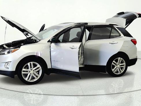 Used 2019 Chevrolet Equinox Premier AWD/4WD image 9