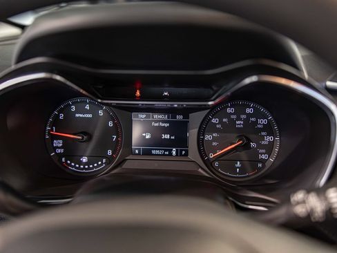 Used 2022 Chevrolet TrailBlazer LT FWD image 23