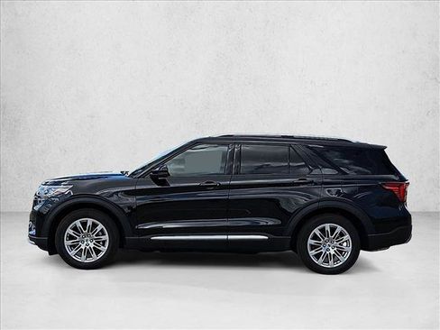 Used 2025 Ford Explorer Platinum RWD image 8