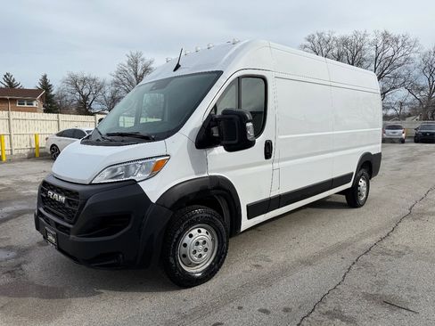 Used 2023 RAM ProMaster 2500 image 2