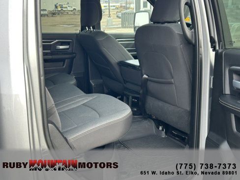 Used 2024 RAM 3500 Big Horn w/ Sport Appearance Package image 23