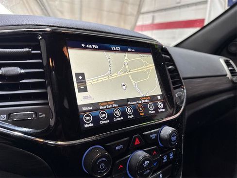 Used 2020 Jeep Grand Cherokee Altitude AWD/4WD image 33