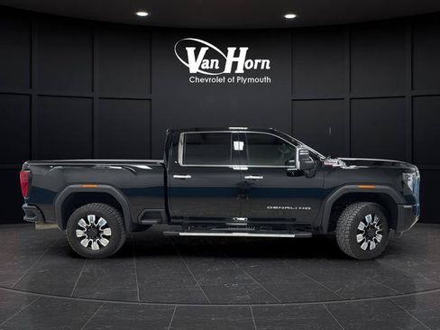 Used 2025 GMC Sierra 2500 Denali w/ Denali Reserve Package AWD/4WD image 8