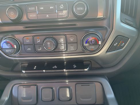 Used 2018 Chevrolet Silverado 1500 LT w/ All Star Edition AWD/4WD image 11