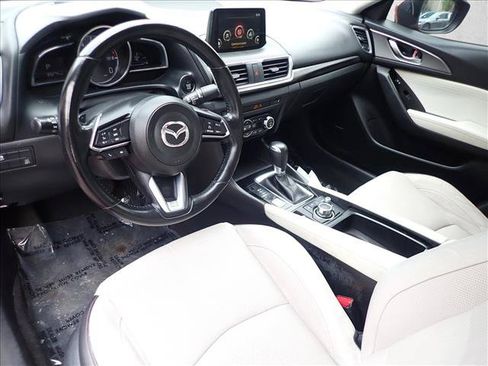 Used 2017 MAZDA MAZDA3 Grand Touring w/ Premium Equipment Package FWD image 9