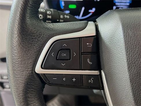 Used 2024 Toyota Sienna XLE image 13