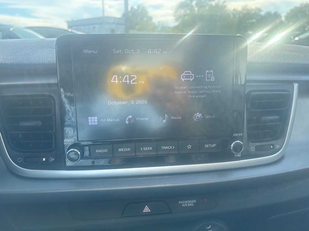 Used 2022 Kia Rio S FWD image 2