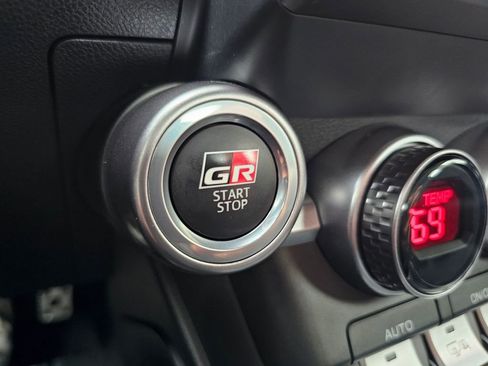 Certified 2024 Toyota GR86 Premium image 3