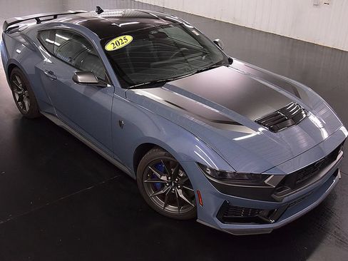 Used 2025 Ford Mustang Dark Horse RWD image 9