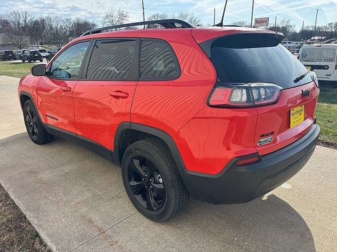 Used 2021 Jeep Cherokee Latitude Plus AWD/4WD image 36