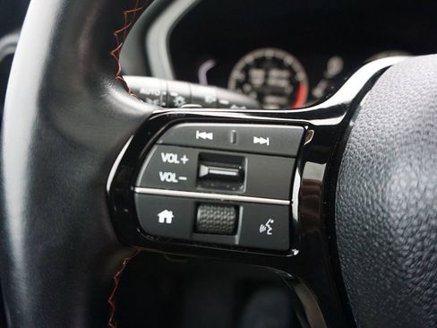 Used 2024 Honda Pilot TrailSport image 8