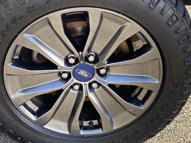 Used 2018 Ford F150 XLT w/ Equipment Group 302A Luxury AWD/4WD image 35