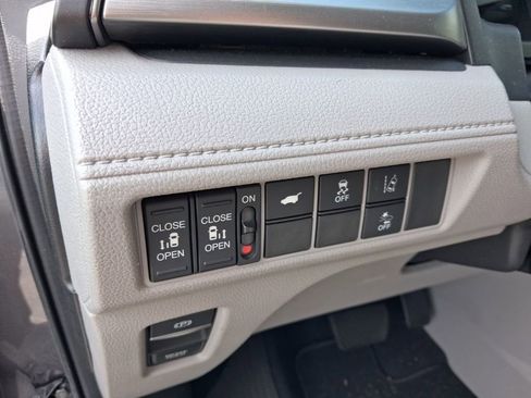 Used 2020 Honda Odyssey EX-L image 25