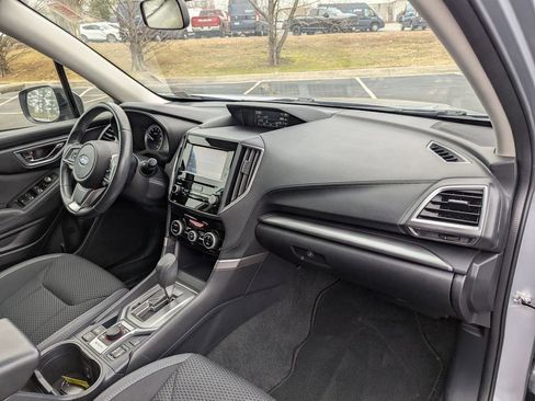 Used 2019 Subaru Forester Premium image 18