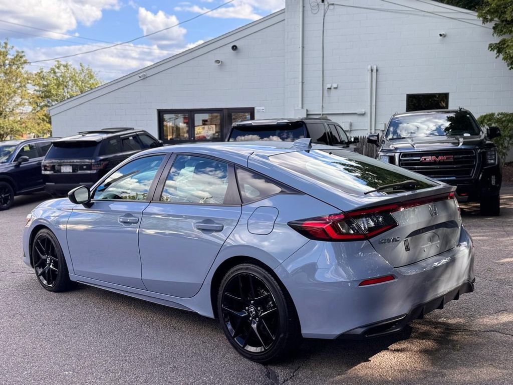 Used 2024 Honda Civic Sport image 4