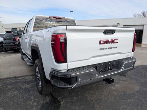 New 2026 GMC Sierra 3500 SLT w/ SLT Premium Package AWD/4WD image 9