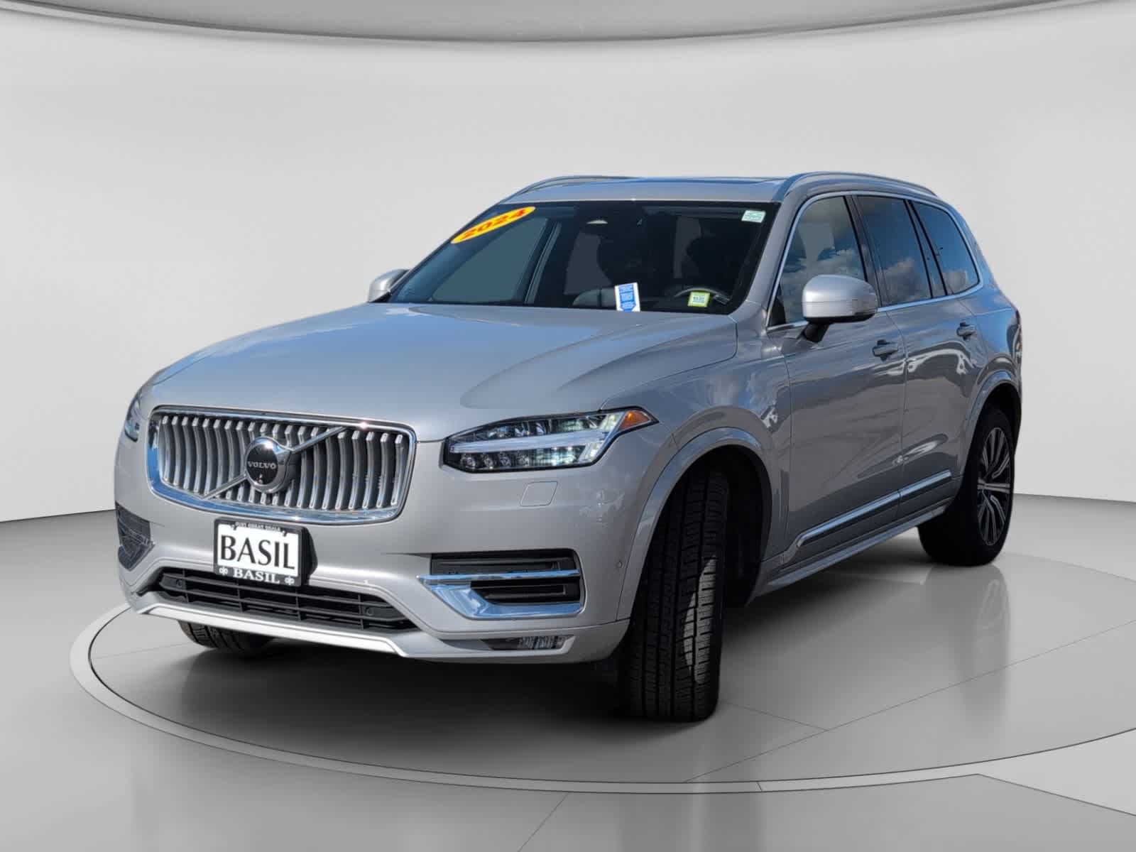 Used 2024 Volvo XC90 B6 Plus w/ Protection Package Premier AWD/4WD image 3