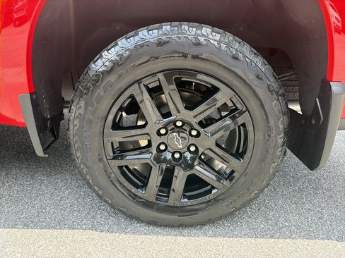 Certified 2023 Chevrolet Silverado 1500 RST w/ Z71 Off-Road Package AWD/4WD image 20