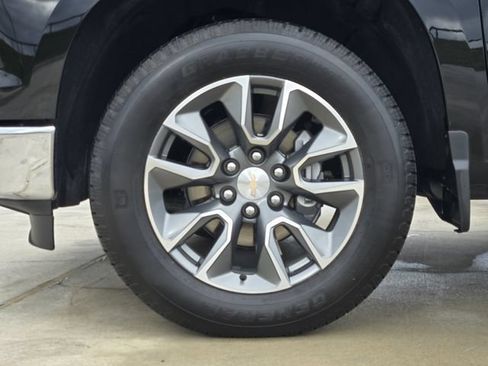 Used 2025 Chevrolet Silverado 1500 LT w/ Texas Edition Plus RWD image 11