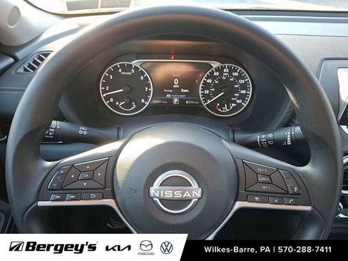 Used 2024 Nissan Sentra SV image 21