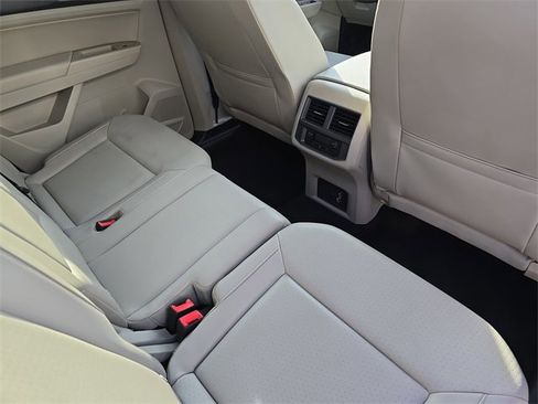 Used 2018 Volkswagen Atlas SE image 13