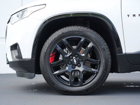 Used 2021 Chevrolet Traverse Premier w/ Redline Edition AWD/4WD image 11