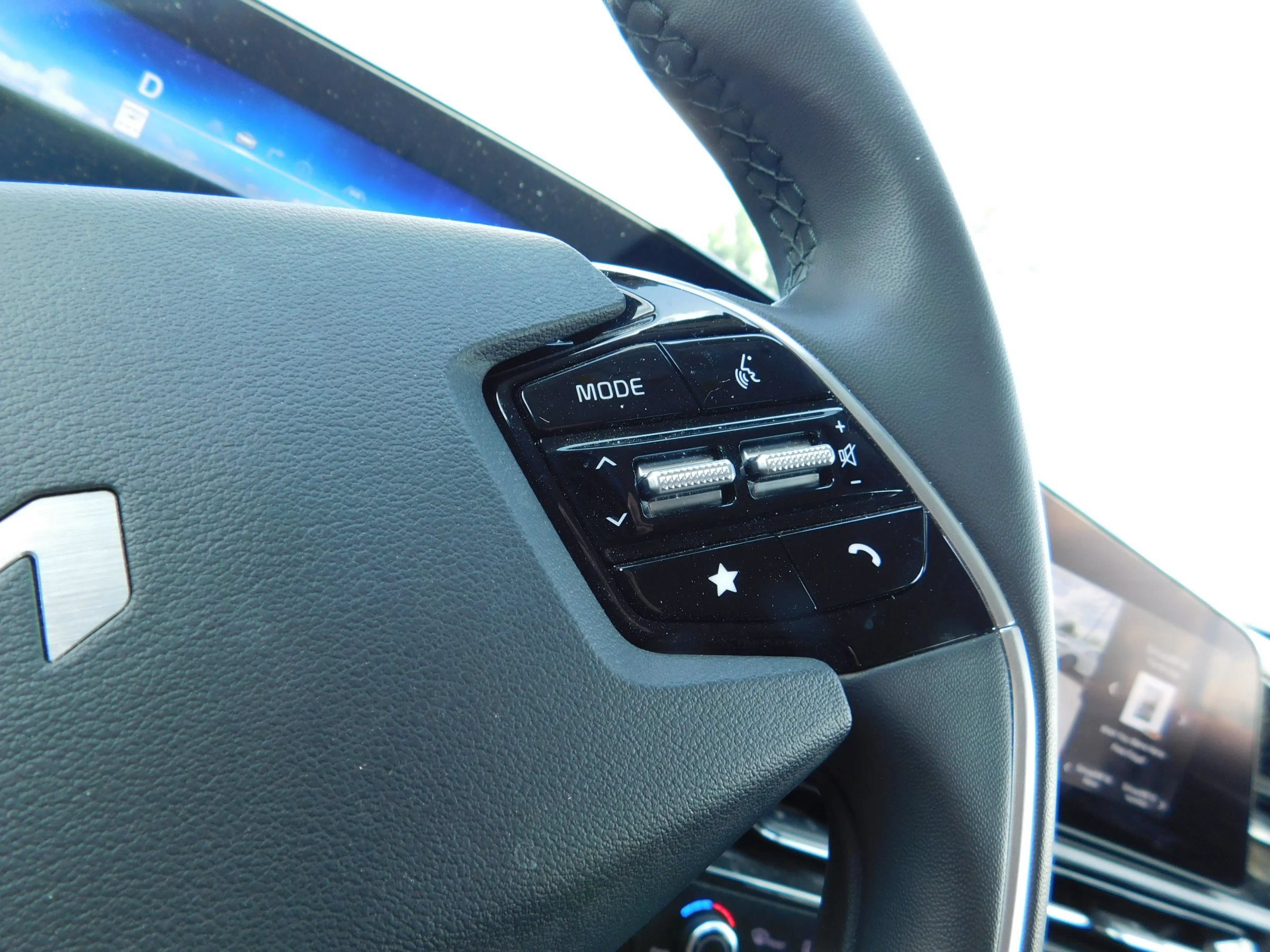 Used 2023 Kia Niro Wind FWD image 22