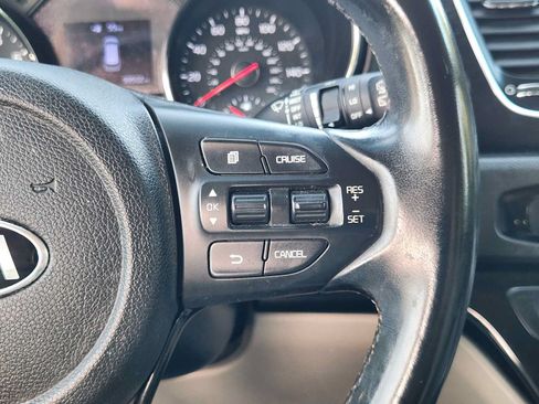 Used 2020 Kia Sedona EX FWD image 26