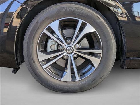 Used 2022 Nissan Sentra SV w/ Trunk Package image 7