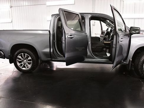 Used 2019 Chevrolet Silverado 1500 RST w/ All-Star Edition AWD/4WD image 28