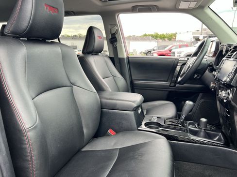 Used 2020 Toyota 4Runner Venture w/ Moonroof Package AWD/4WD image 27