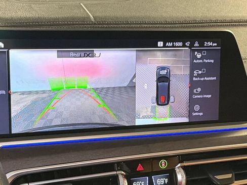 Used 2021 BMW X7 xDrive40i w/ Parking Assistance Package AWD/4WD image 30
