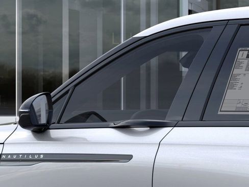 New 2025 Lincoln Nautilus Premier w/ Equipment Group 102A image 20