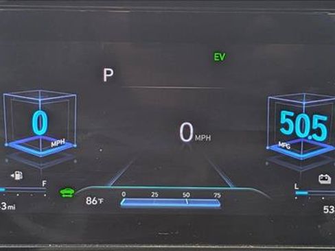 Used 2023 Hyundai Elantra Limited FWD image 11