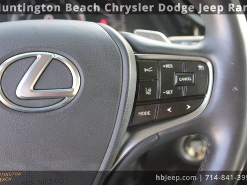 Used 2023 Lexus ES 350 w/ Premium Package image 20