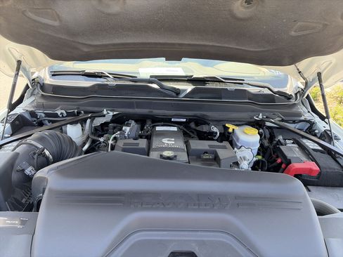 Used 2023 RAM 3500 Limited AWD/4WD image 17
